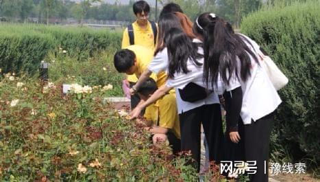 了解一花一草 感受時代脈搏——南陽理工學院社會實踐活動側(cè)記